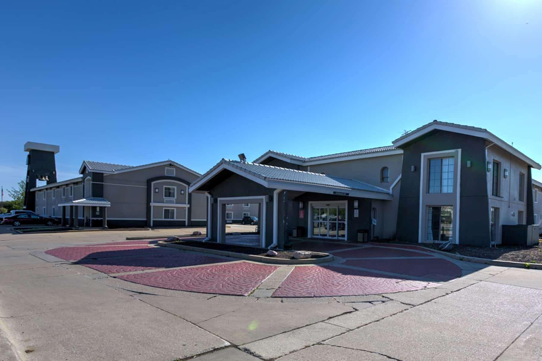 La Quinta Inn By Wyndham Σαμπέιν Εξωτερικό φωτογραφία