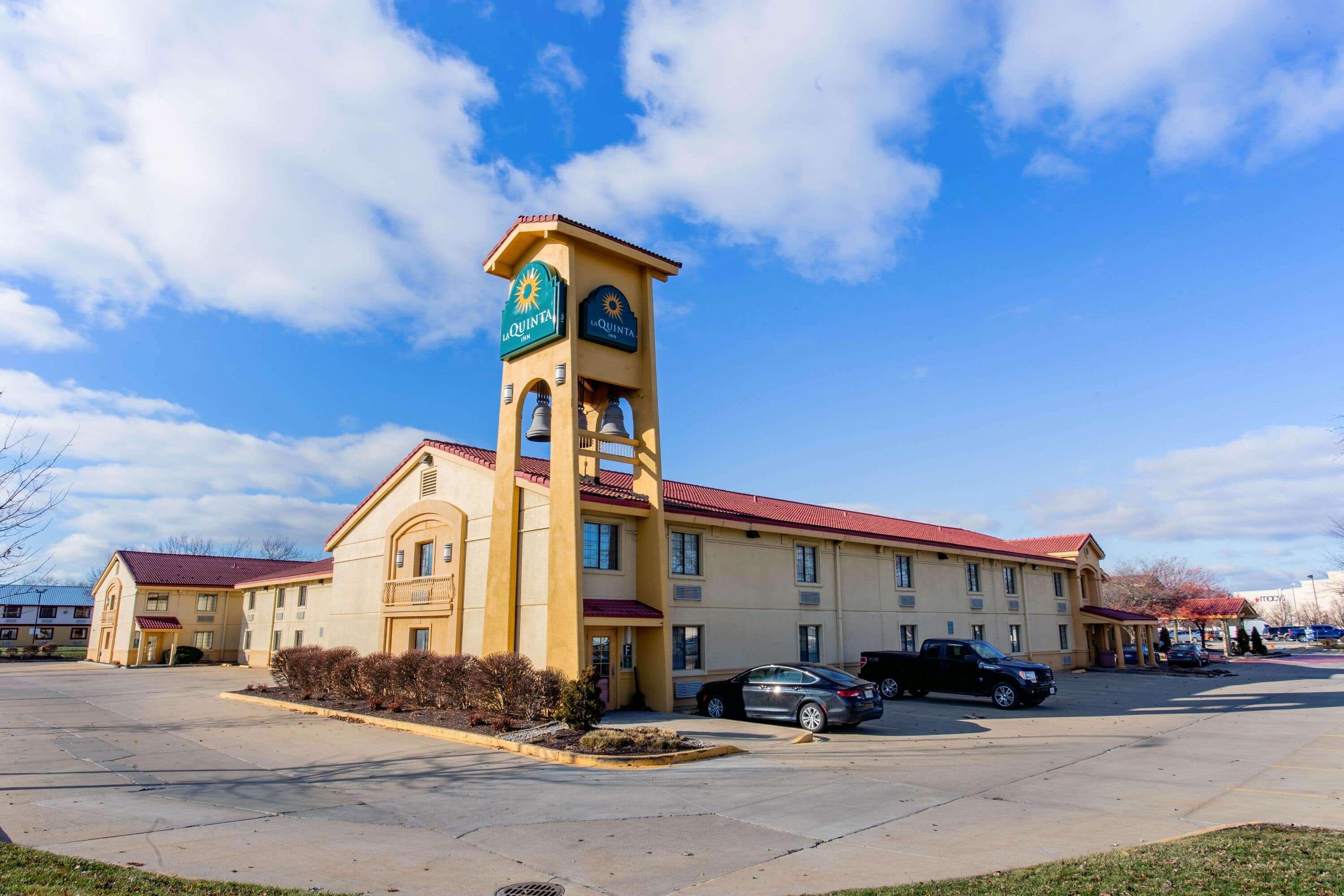 La Quinta Inn By Wyndham Σαμπέιν Εξωτερικό φωτογραφία